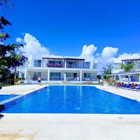 Caesar Beach Βίλα